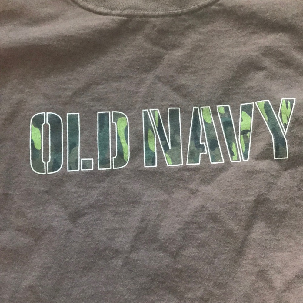 Old Navy Camo logo tee